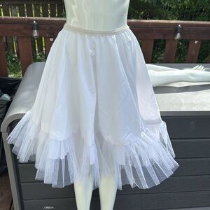 Vintage Elegant White crinoline tulle under Skirt ballerina core small